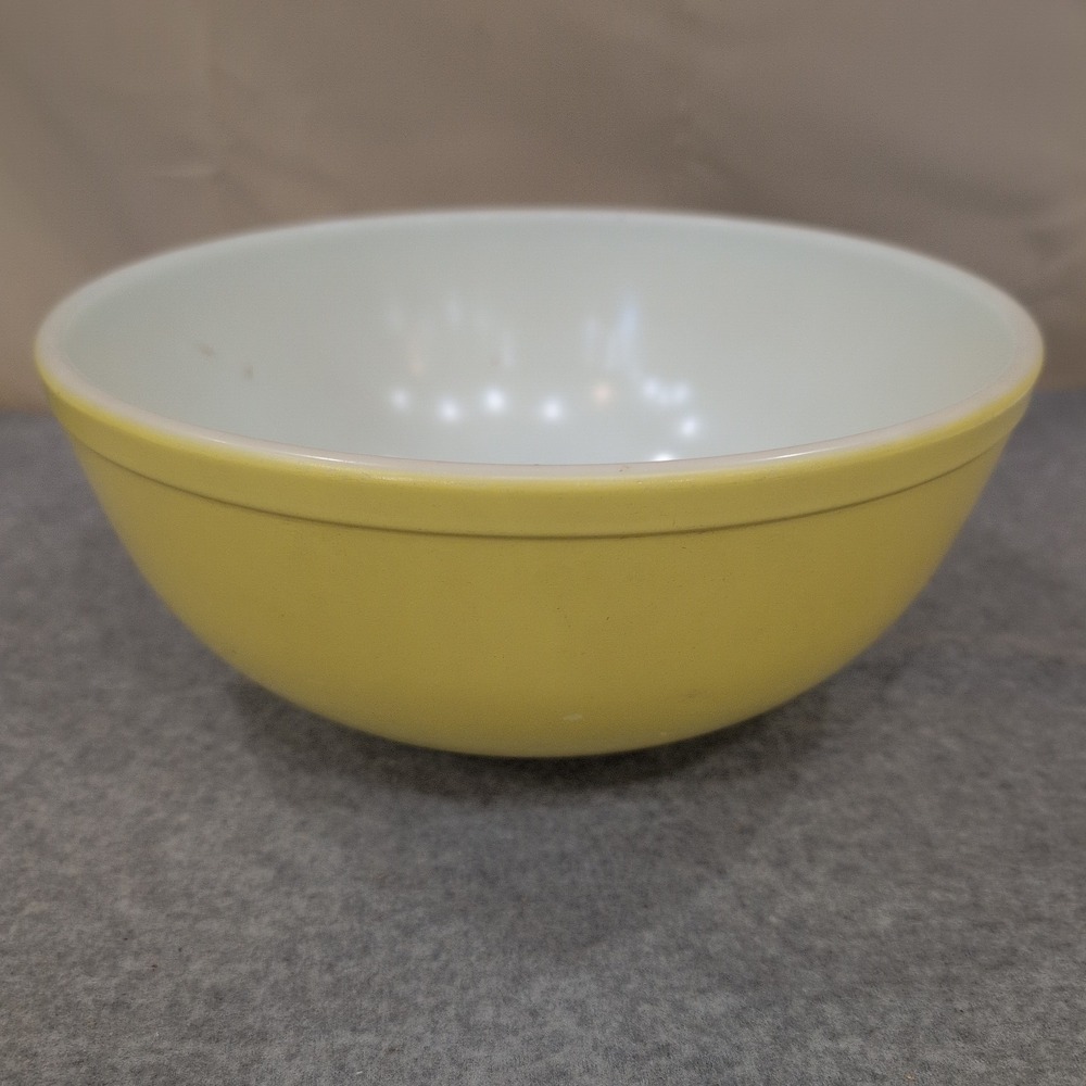 Vintage Yellow Milk Glass Mixing Bowl Mid Century Modern Retro MAJOR FLAW - Picture 1 of 7